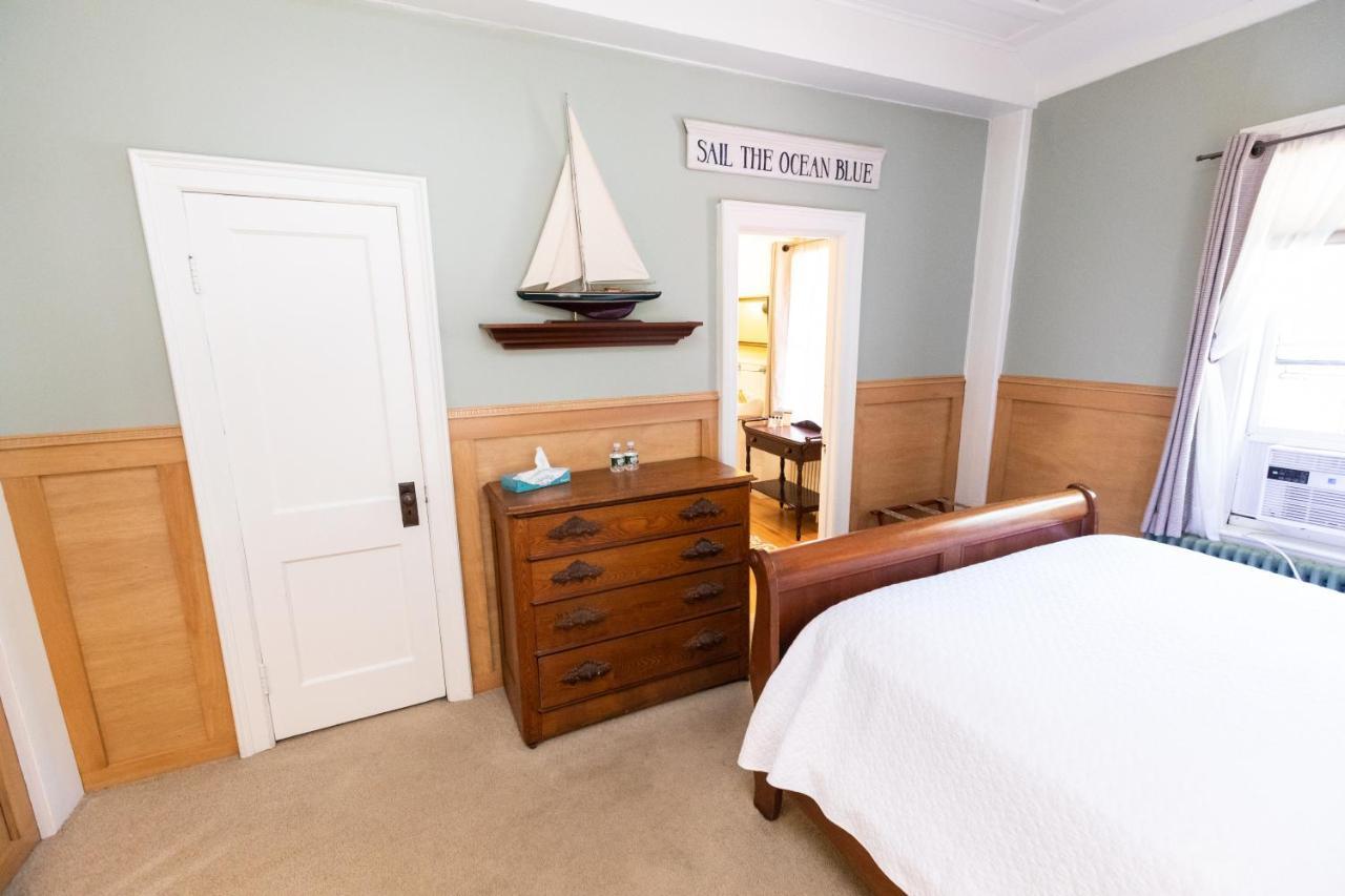 Inn Waybury